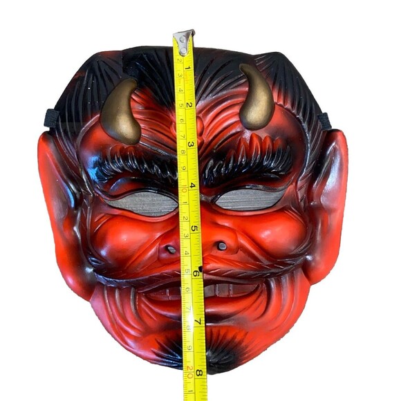 Classic 10r Adjustable Halloween Costume Mask - Picture 9 of 9